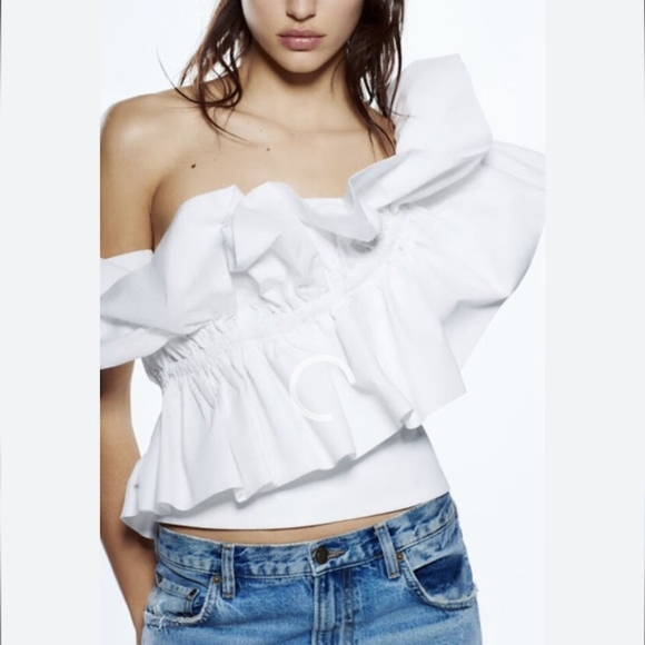 Zara Tops - ZARA, WHITE POPLIN RUFFLE TOP SIZE SMALL NWT